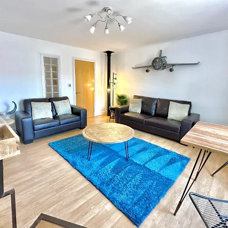 Riverside At Woodsmill Quay * יורק