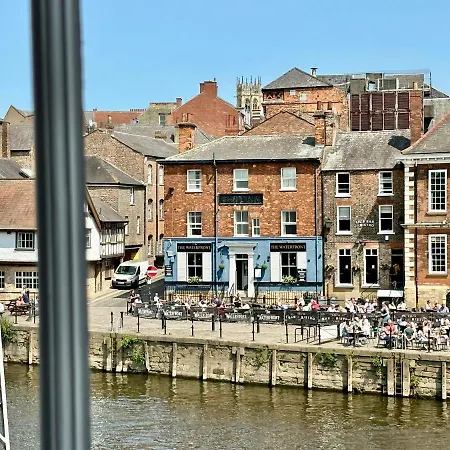 Riverside At Woodsmill Quay Apartment