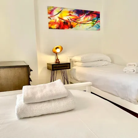 Apartment Riverside At Woodsmill Quay