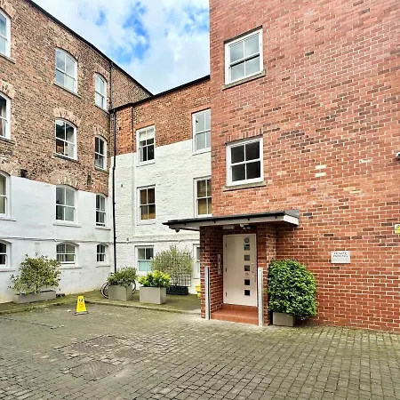 Riverside At Woodsmill Quay Apartment